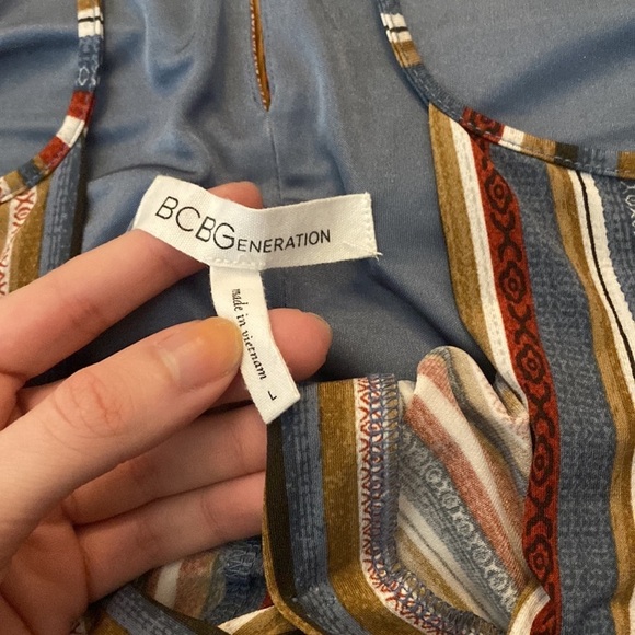 BCBGeneration Women’s Red and Blue Striped Dress With Slits Size L - Picture 7 of 9